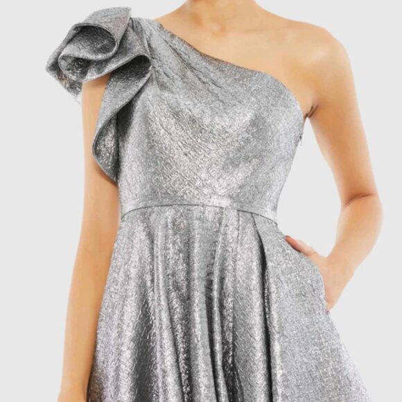 $498 NWT Brocade Silver One Shoulder Bow Midi Dress - Picture 2 of 5